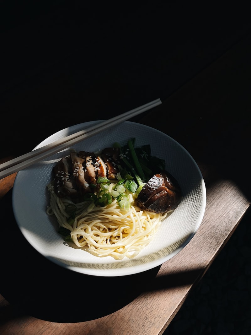 Tavuklu Noodle Çorba Tarifi Tavuklu Noodle Çorba Tarifi