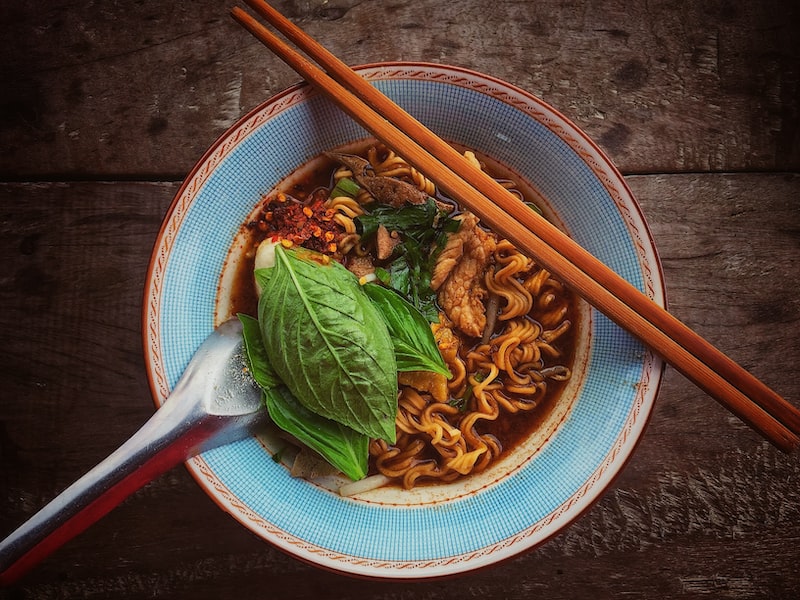 Tavuklu Noodle Çorba Tarifi Tavuklu Noodle Çorba Tarifi